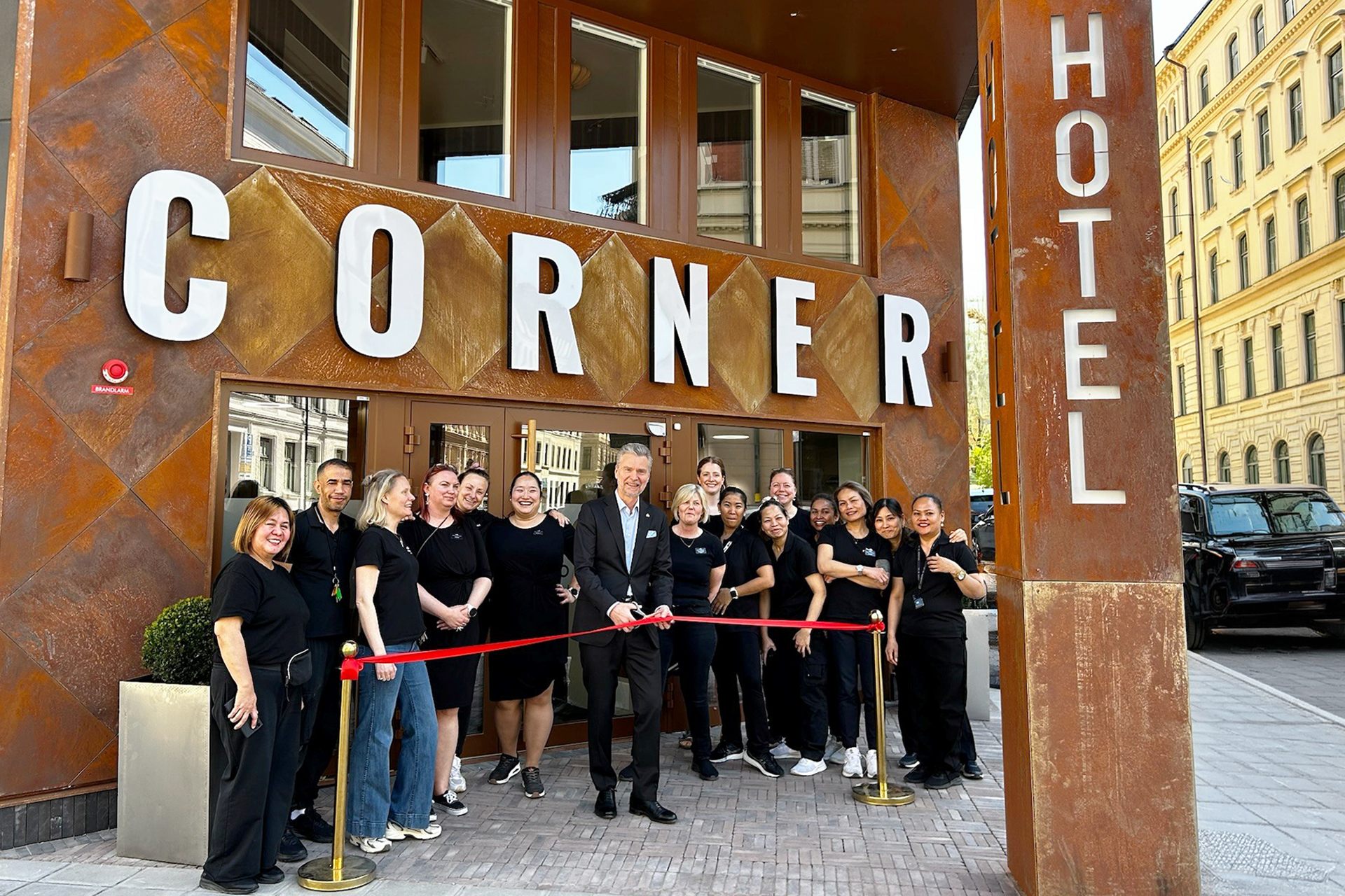Wir haben die Türen des Corner Hotels geöffnet